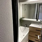 Proche De La Apartment